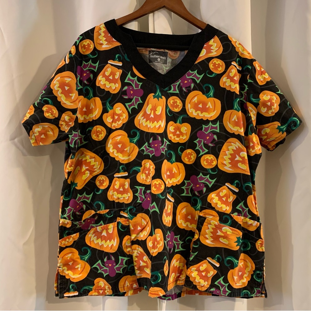 Butter Soft Scrub Top Women’s Sz XLarge Halloween Pumpkin Bats‎